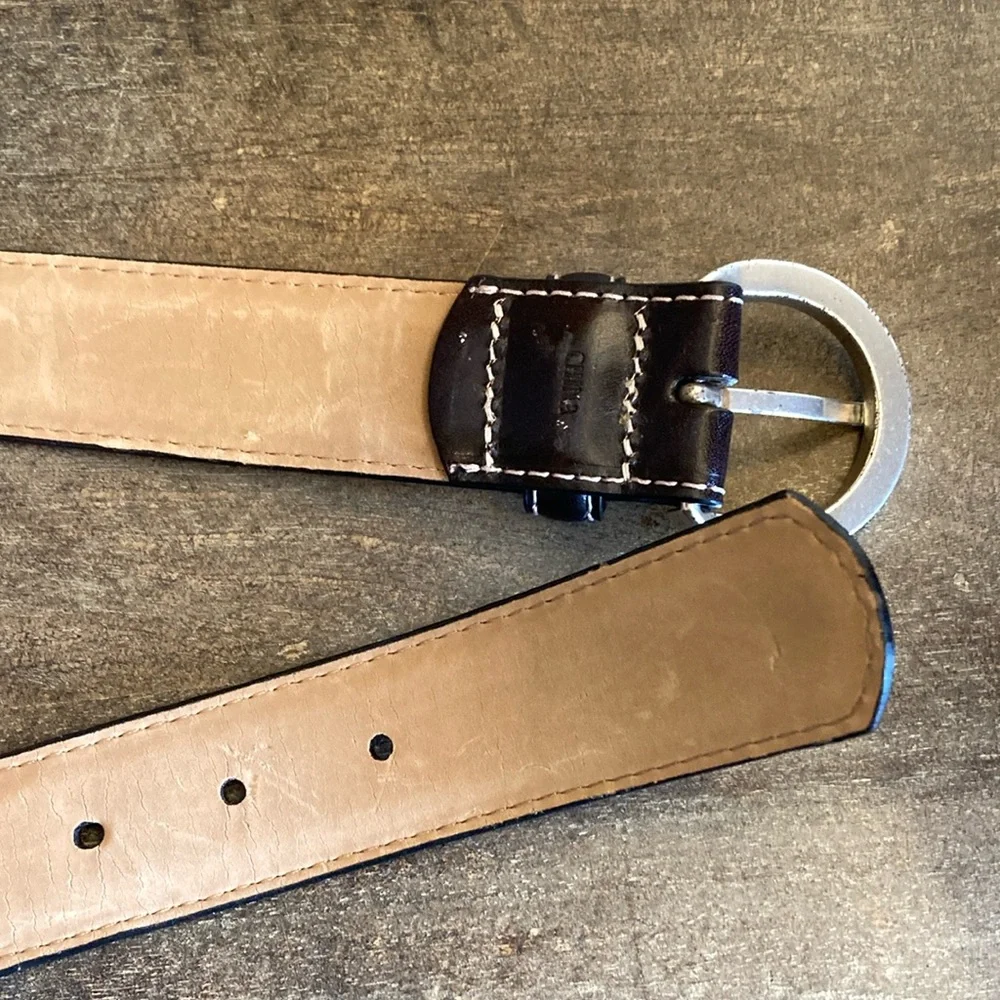 Fossil Men's Dark Brown Stitched Leather Belt Silver Tone Buckle Size M‎ Classic